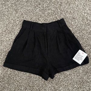 NWT ASOS DESIGN WOMEN’S BLACK LINEN HIGH WAISTED SHORTS IN SIZE US 2*